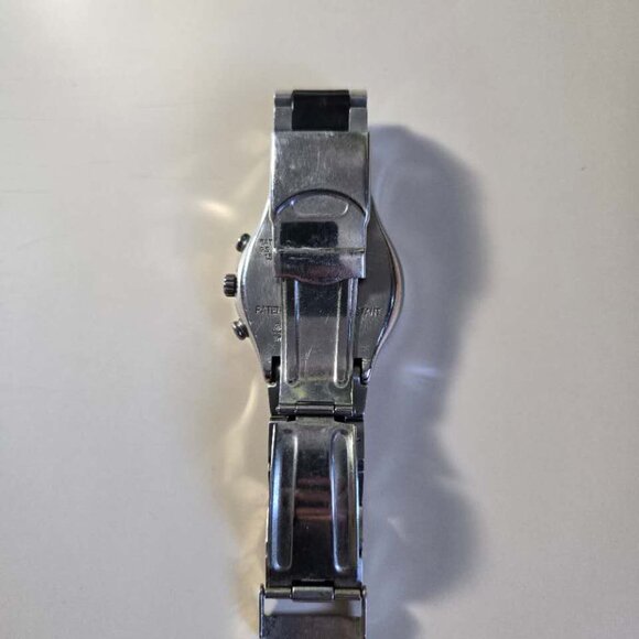 Swatch Quantz Stainless Steel Belt Sporty Unisex Watch - Picture 2 of 3